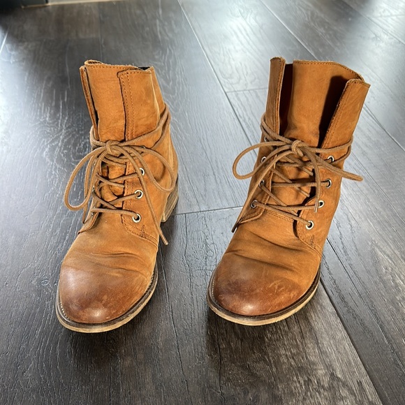 Hibou Frocata brown lace up boots size 36 - Picture 2 of 11